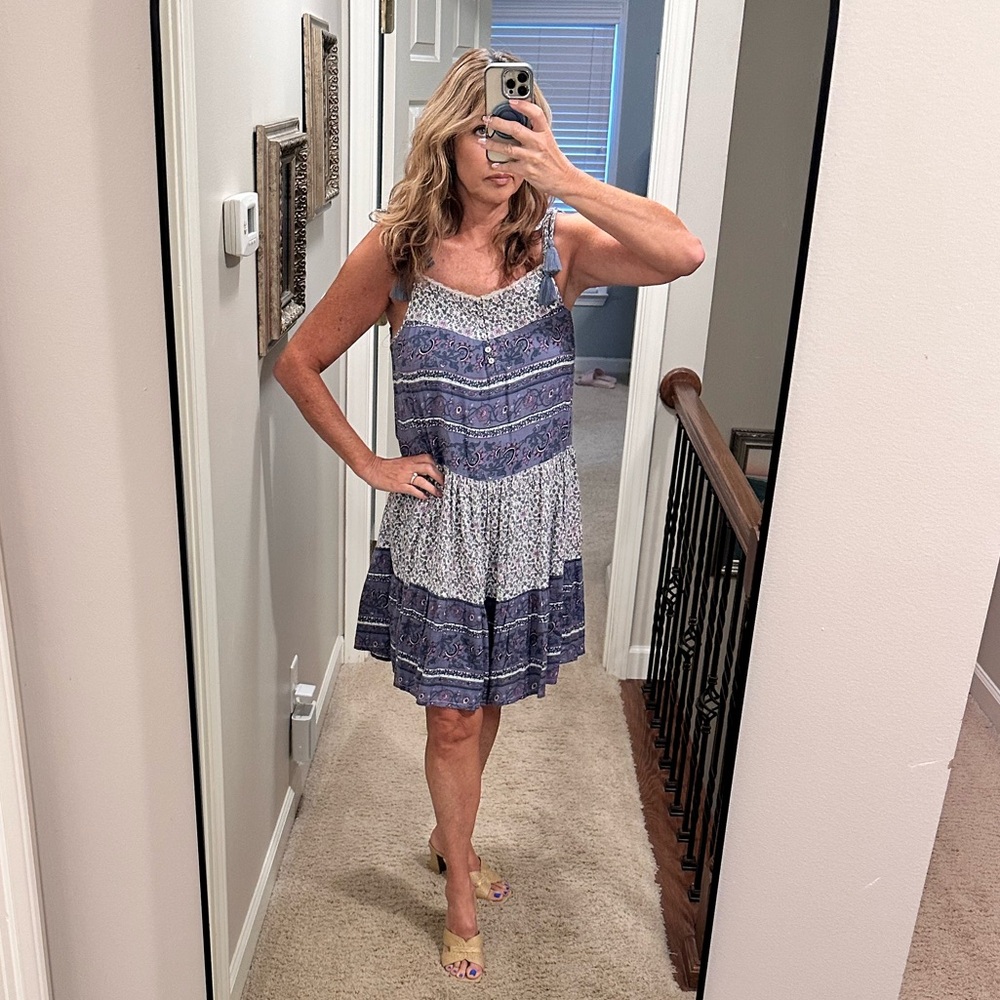 Lucky Brand muted blueish purple floral tiered tassel tie shoulder dress sz M